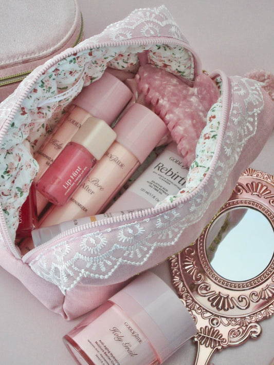 “Pretty Packed” Pouch